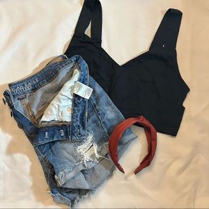 AEO - Distressed Tomgirl Short
